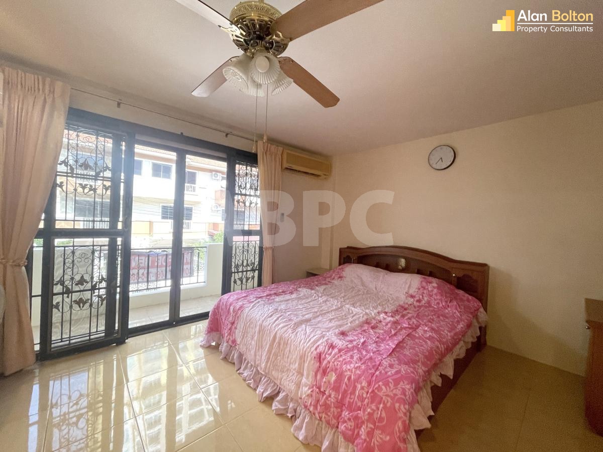 4 Bed 5 Bath in Central Pattaya ABPC0364 photo 17