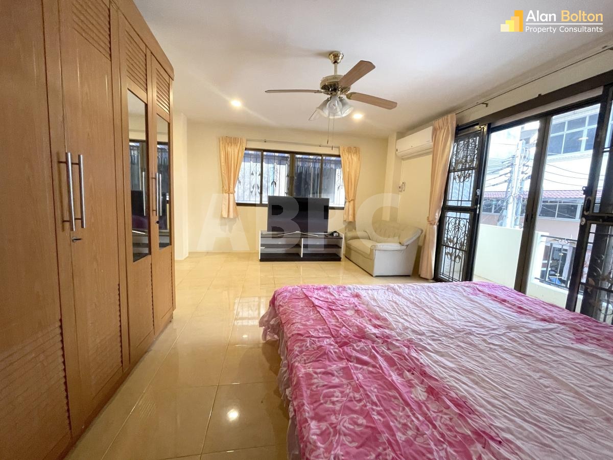 4 Bed 5 Bath in Central Pattaya ABPC0364 photo 18
