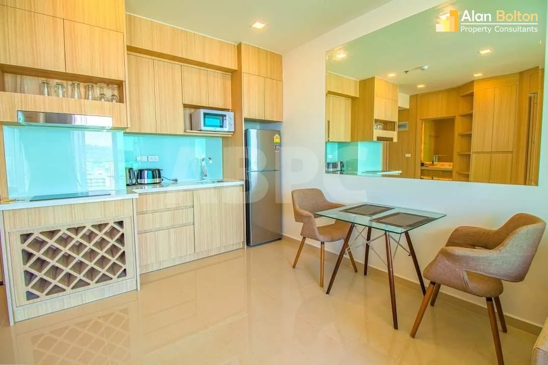 City/Ocean View 1 Bed - 1 Bath Condo in Central Pattaya photo 11