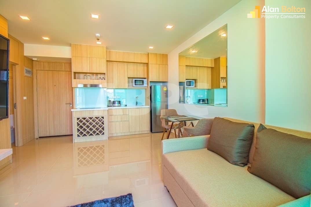 City/Ocean View 1 Bed - 1 Bath Condo in Central Pattaya photo 9