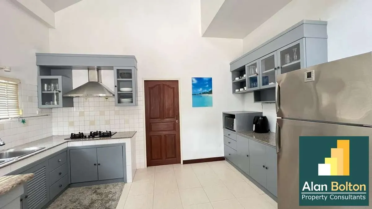 Pool Villa 3 Bedrooms 3 Bathrooms in East Pattaya photo 10
