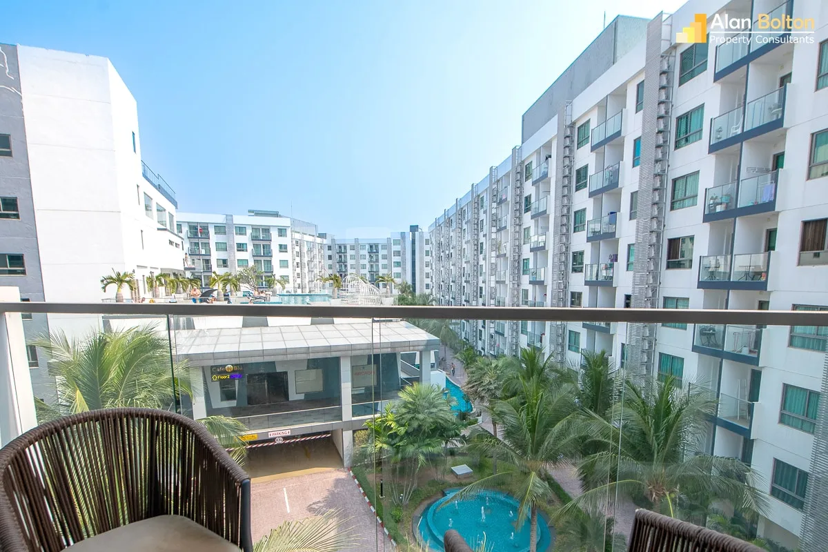 2 bedroom 2 Bathroom Condo in Arcadia Beach Resort Pattaya