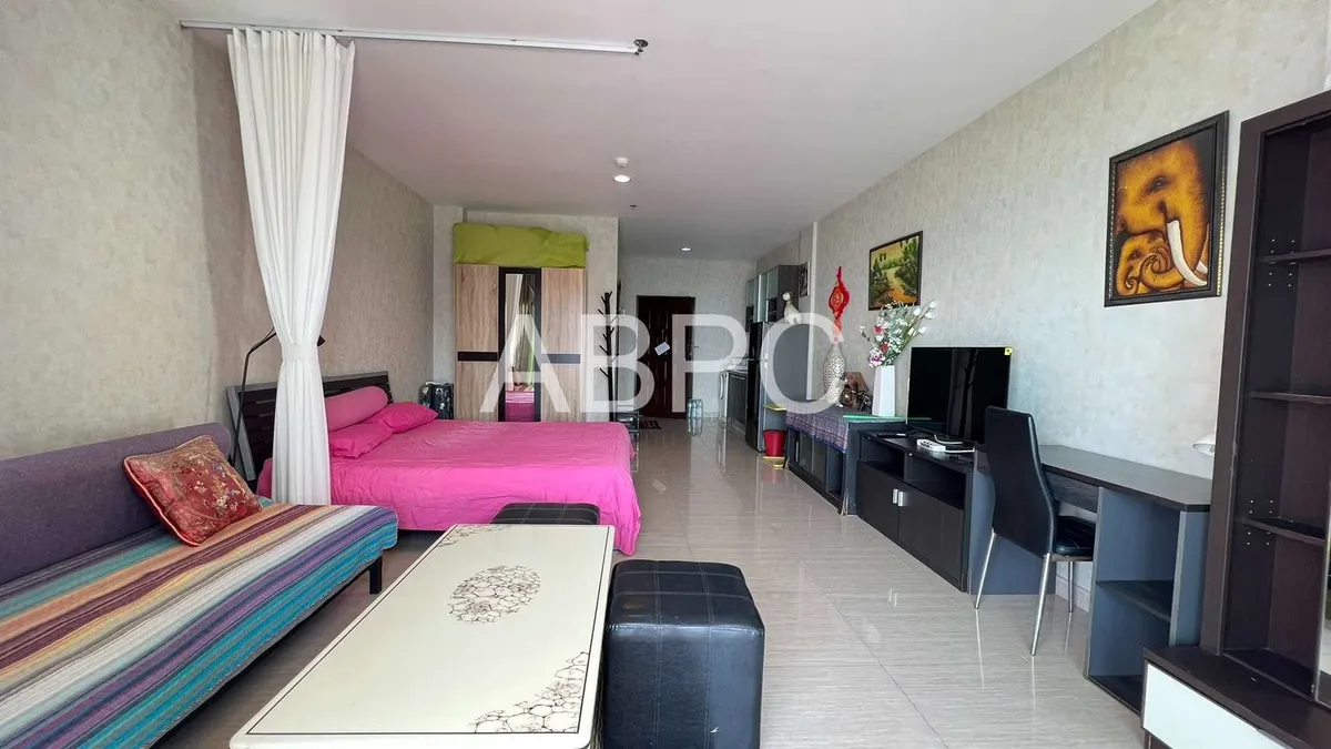 Ocean View Studio Condo in Jomtien photo 2