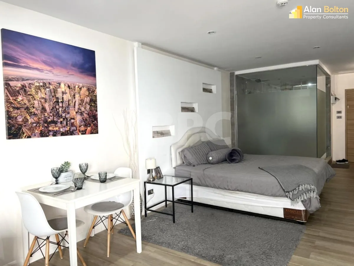 Studio Condo in North Pattaya - Markland photo 4