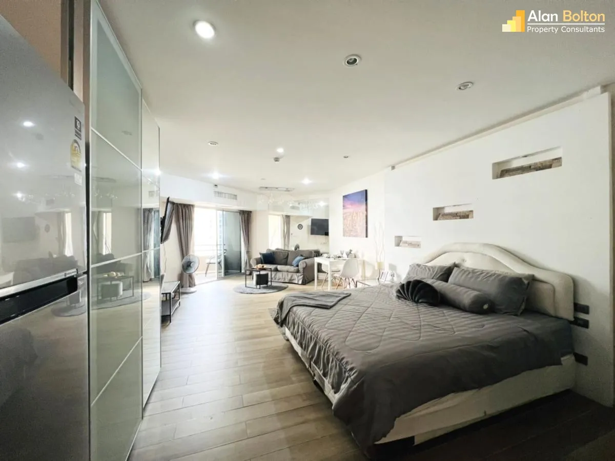 Studio Condo in North Pattaya - Markland photo 5