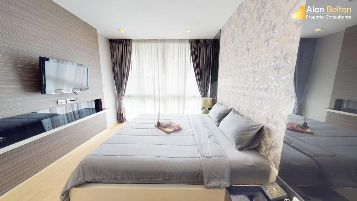 Large 1 Bed 1 Bath Condo in Central Pattaya photo 5