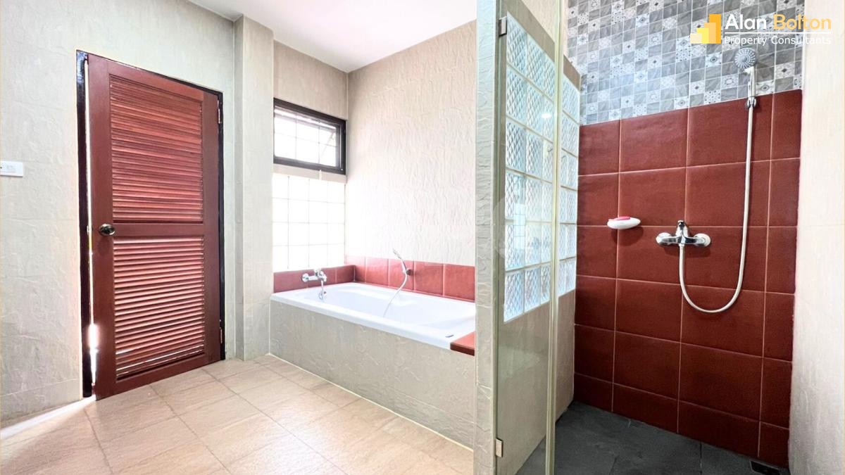 3 Bed 3 Bath in East Pattaya ABPC0553 photo 12