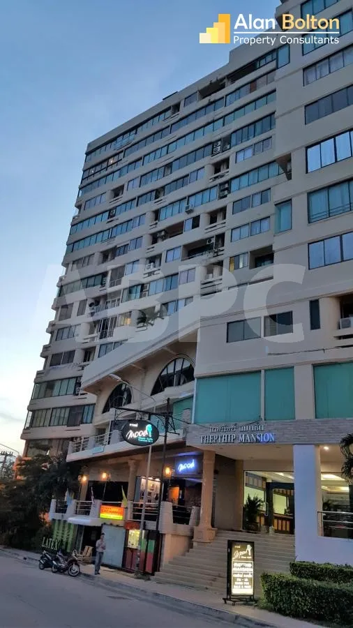 1 Bed 1 Bath Condo in Pratumnak photo 21
