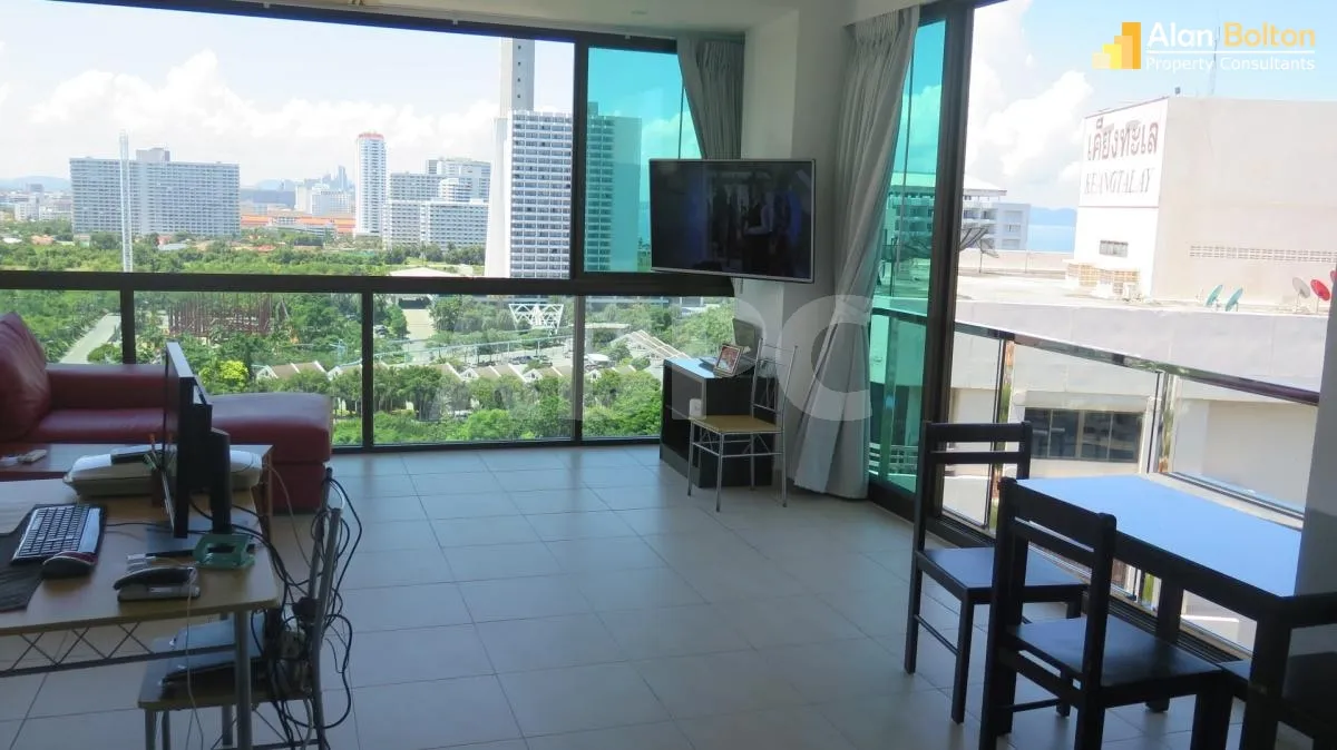 1 Bed 1 Bath Condo in Pratumnak photo 8
