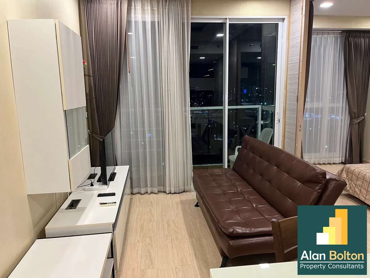 corner room Seaview 1 Bedroom 1 Bathroom  in Jomtien photo 4