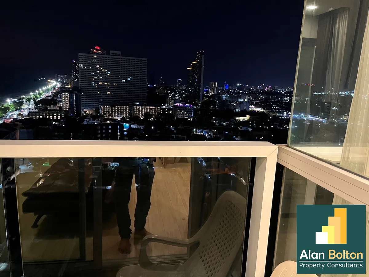 corner room Seaview 1 Bedroom 1 Bathroom  in Jomtien photo 14