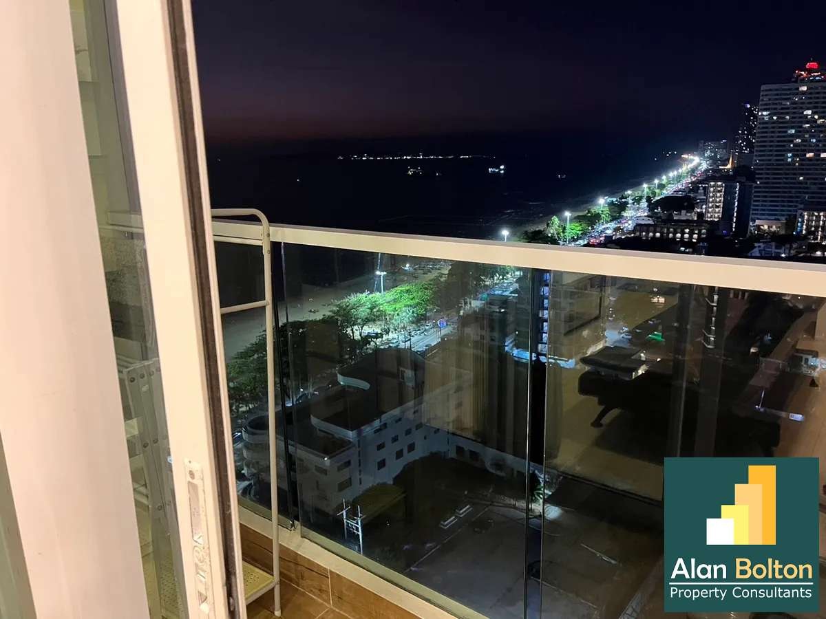 corner room Seaview 1 Bedroom 1 Bathroom  in Jomtien photo 16