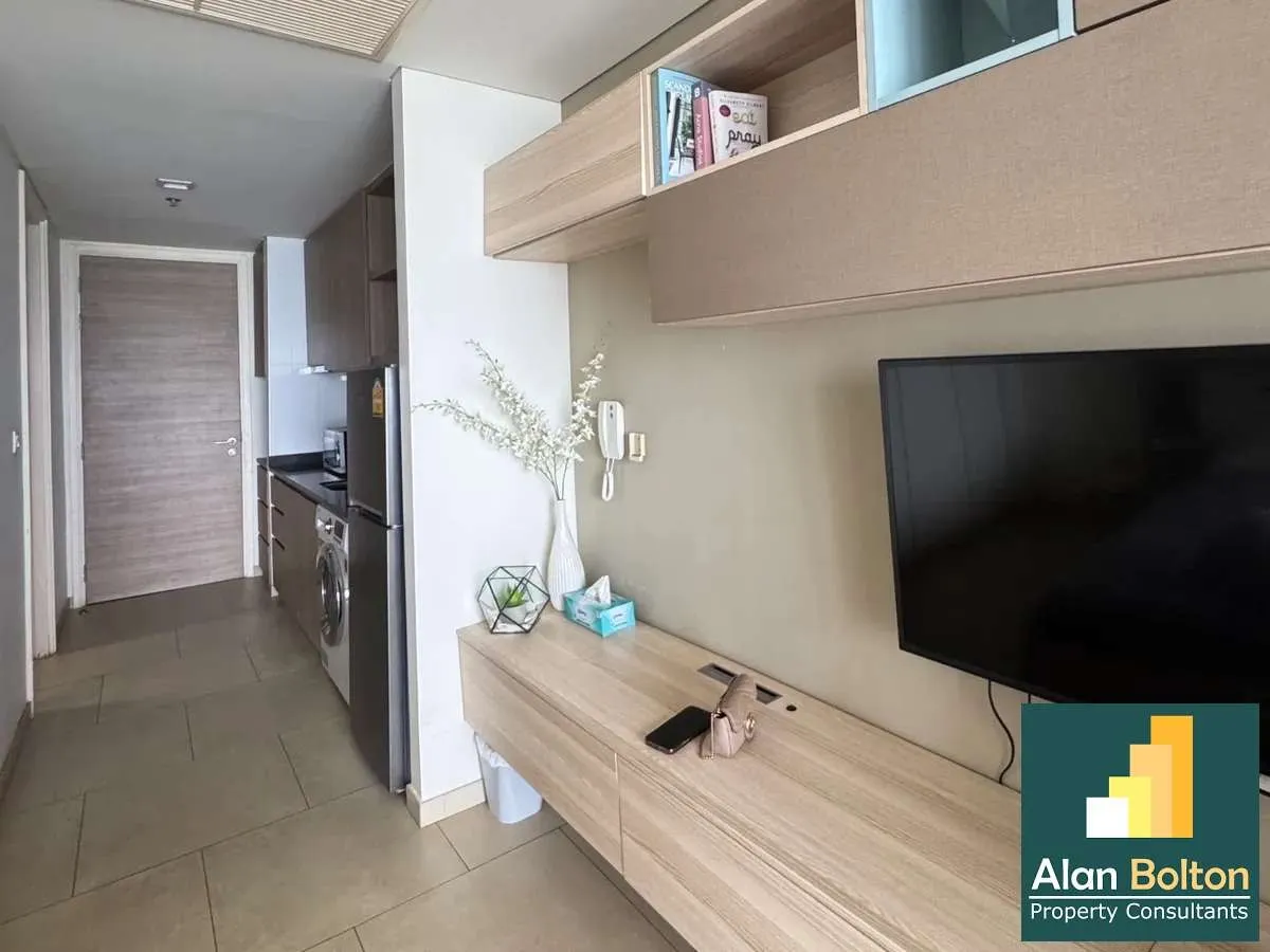 Studio Bed 1 Bath in Wong Amat ABPC0643 photo 9