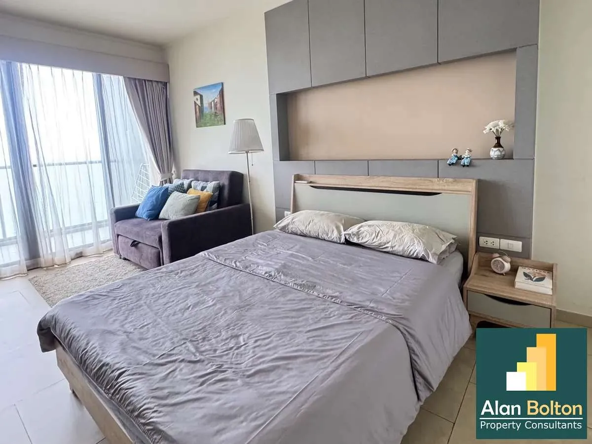 Studio Bed 1 Bath in Wong Amat ABPC0643 photo 10