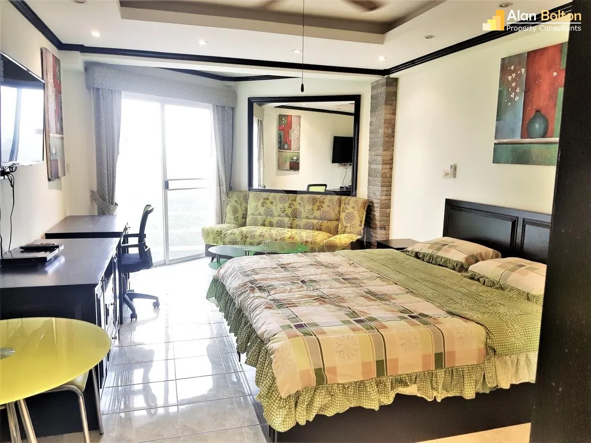 East Facing Sunrise City View Studio Condo In Jomtien photo 3