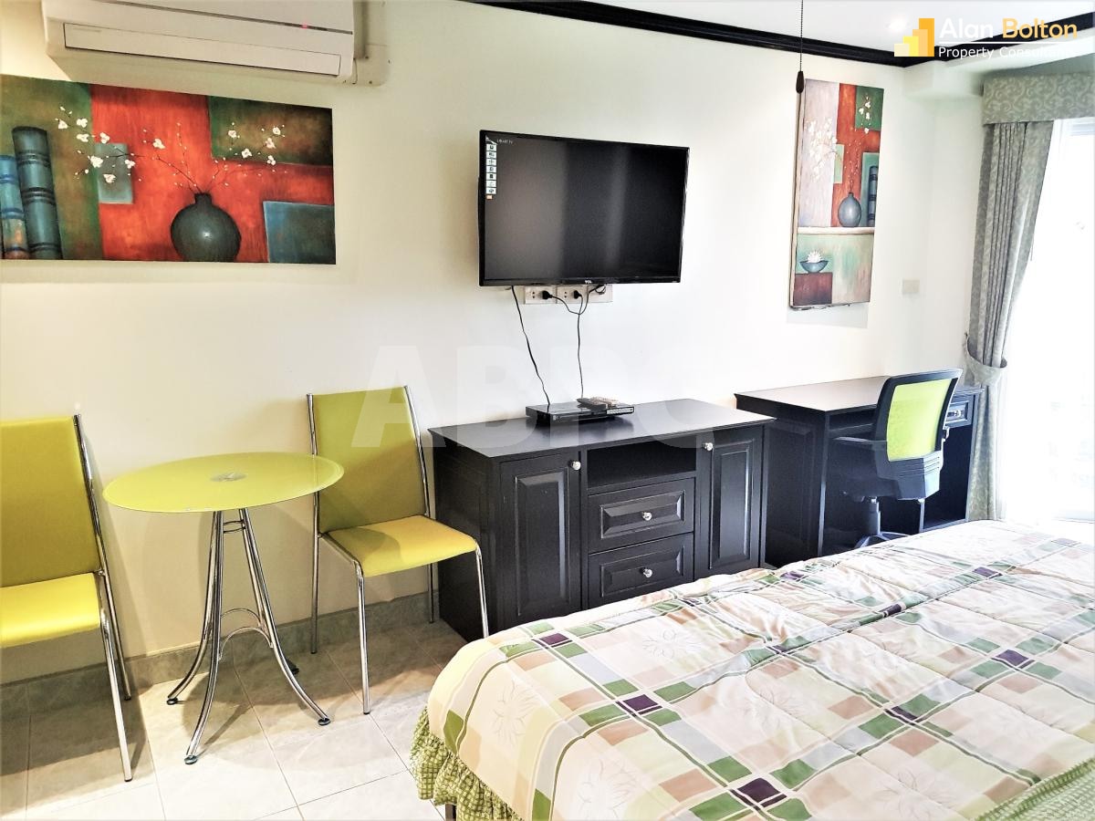 East Facing Sunrise City View Studio Condo In Jomtien photo 9