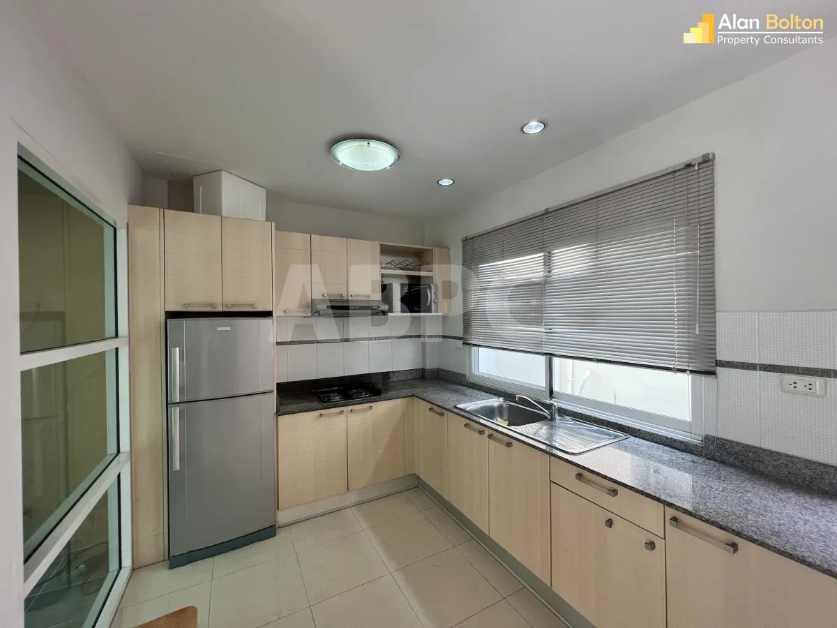 2 Bed 3 Bath Townhouse in East Pattaya photo 15