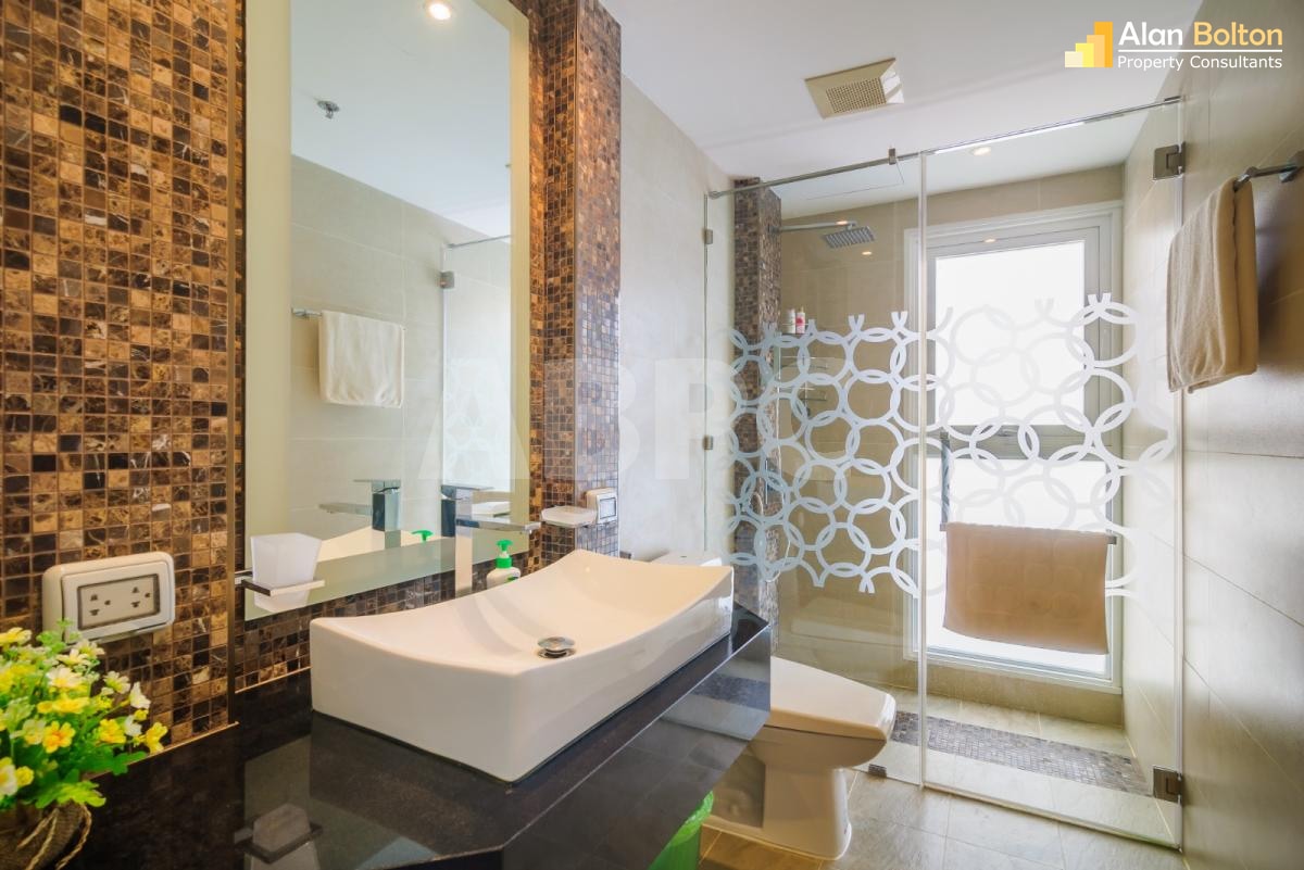 2 Bed 2 Bath Condo in Cozy Beach View in Pratumnak ABPC0724 photo 33