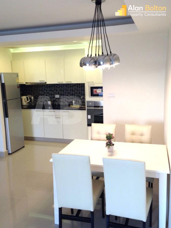 Large Partial Ocean View 1 Bedroom 1 Bathroom Condo in Pratumnak photo 5