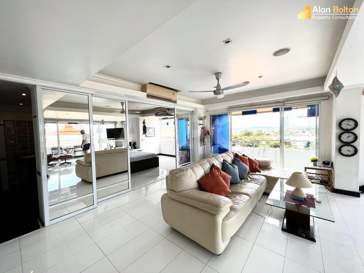 2 Condos For 4.5 Million Baht photo 10
