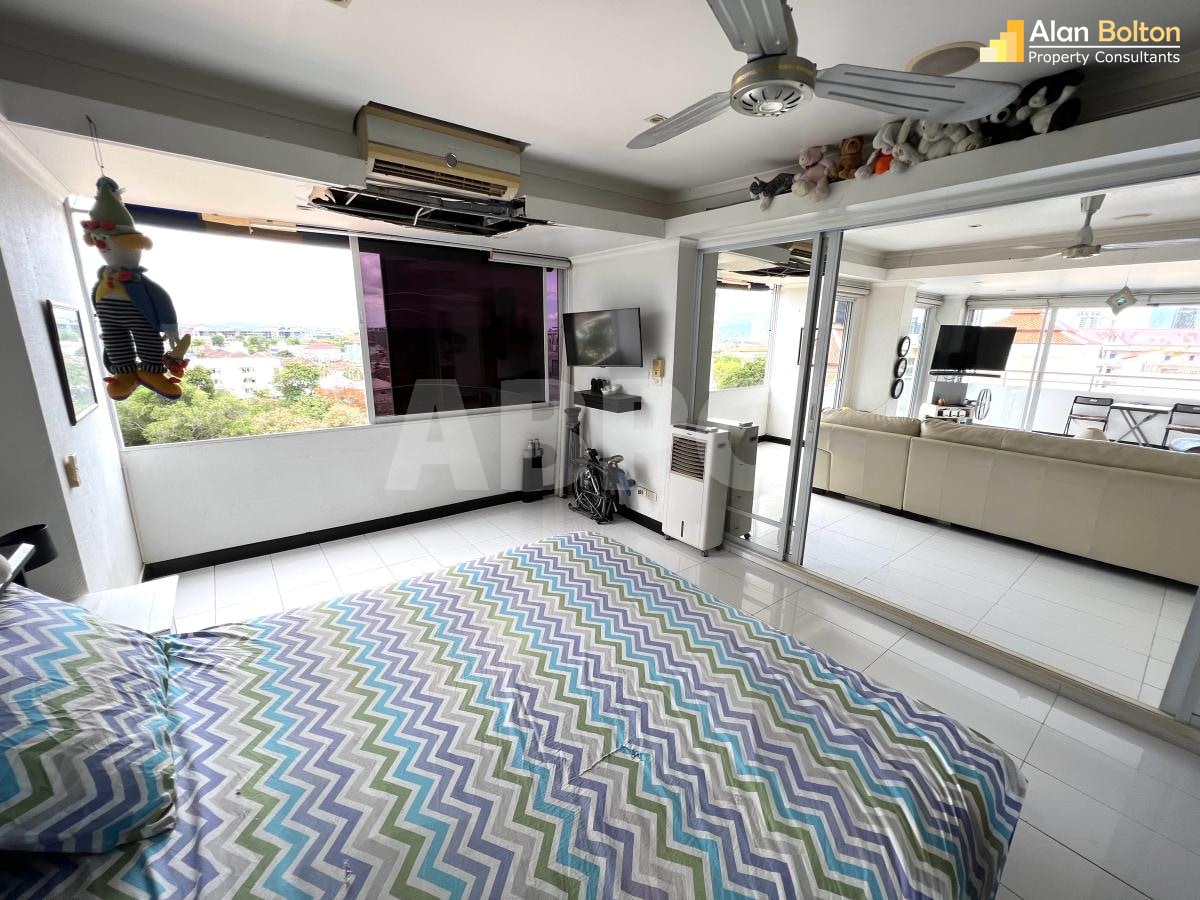2 Condos For 4.5 Million Baht photo 20