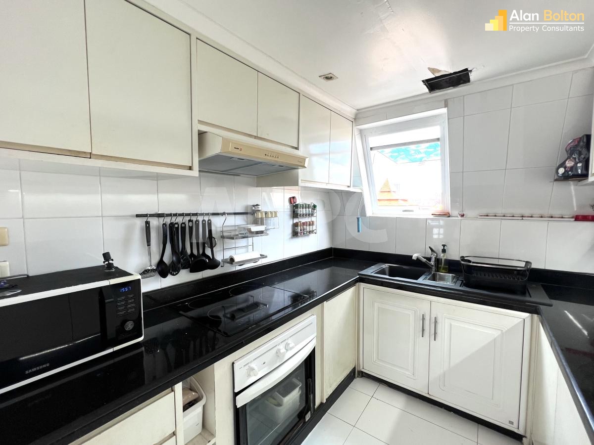 2 Condos For 4.5 Million Baht photo 16