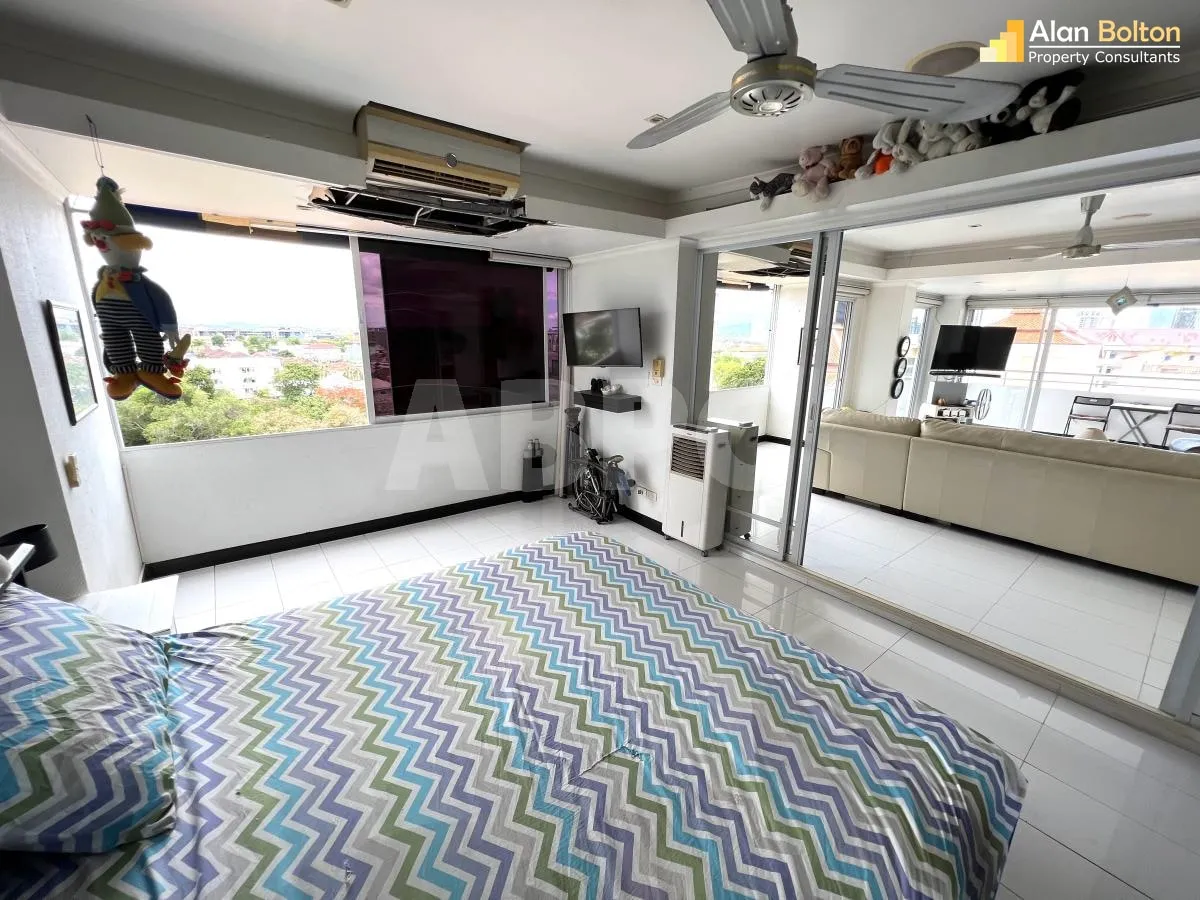 2 Condos For 4.5 Million Baht photo 19