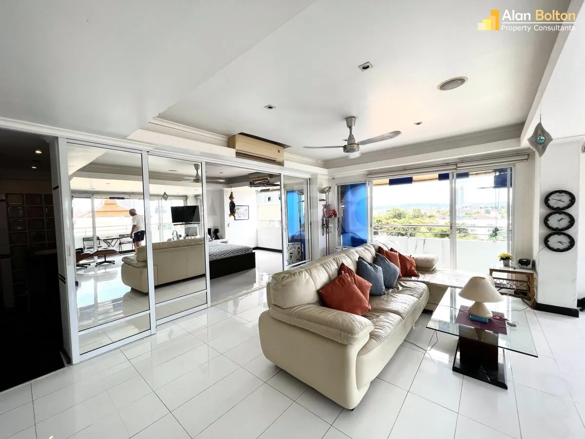 2 Condos For 4.5 Million Baht photo 9
