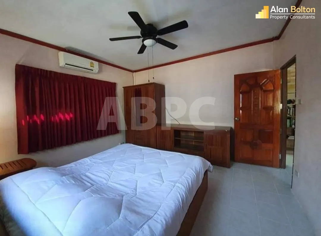 Cheap 3 Bedrooms House in Chatkaew Village East Pattaya photo 4