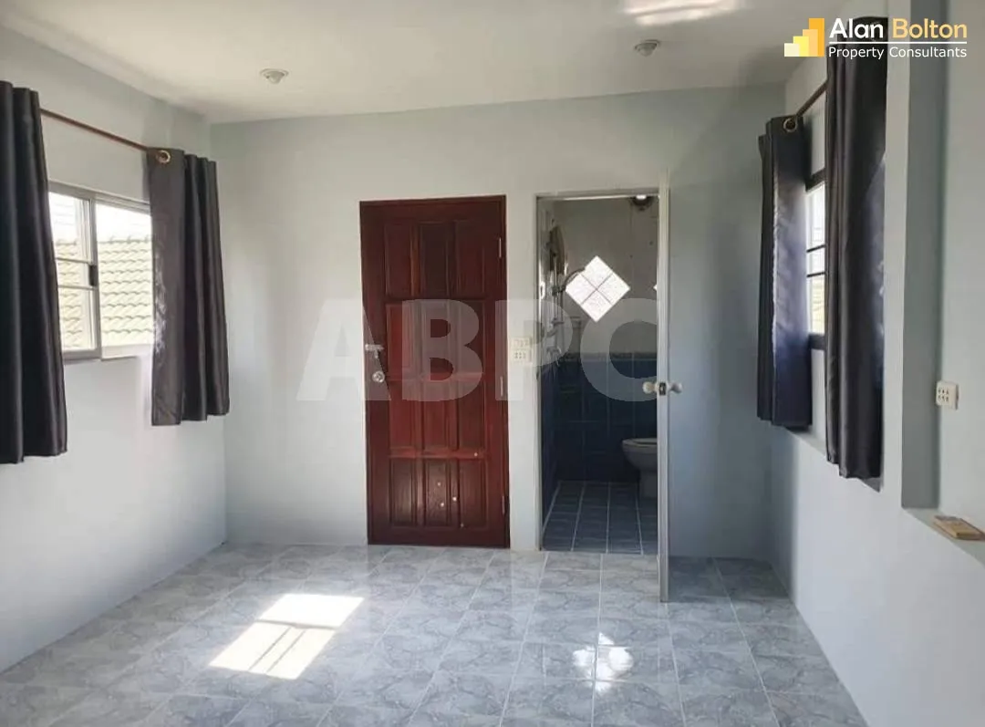 Cheap 3 Bedrooms House in Chatkaew Village East Pattaya photo 6