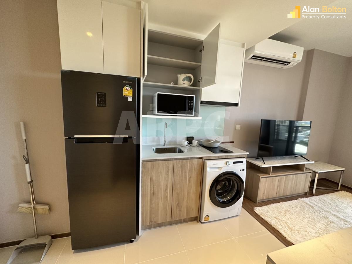1 Bed 1 Bath in North Pattaya - Once Pattaya Condominium photo 5