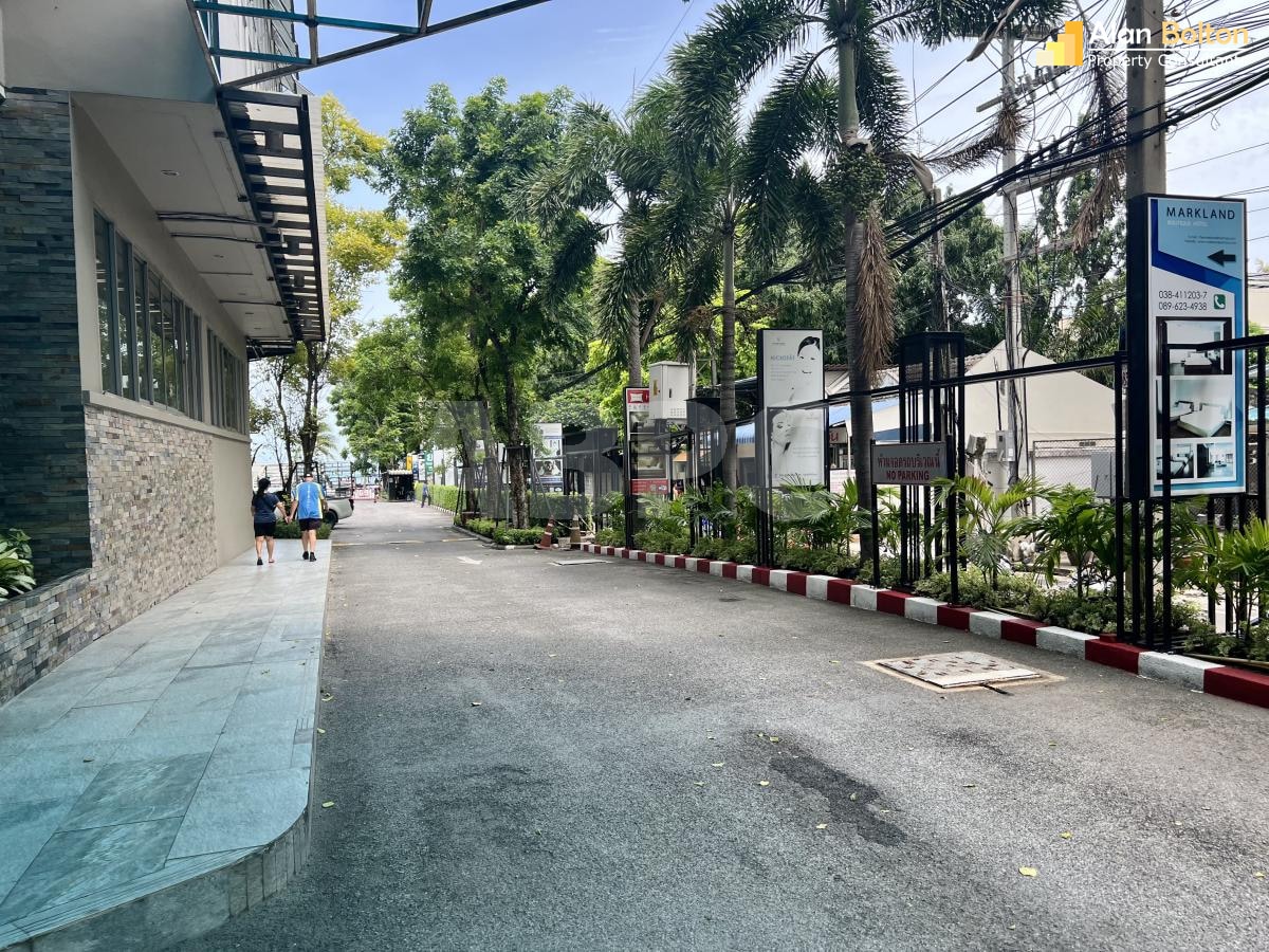 Ocean View Studio Condo In Central Pattaya photo 18
