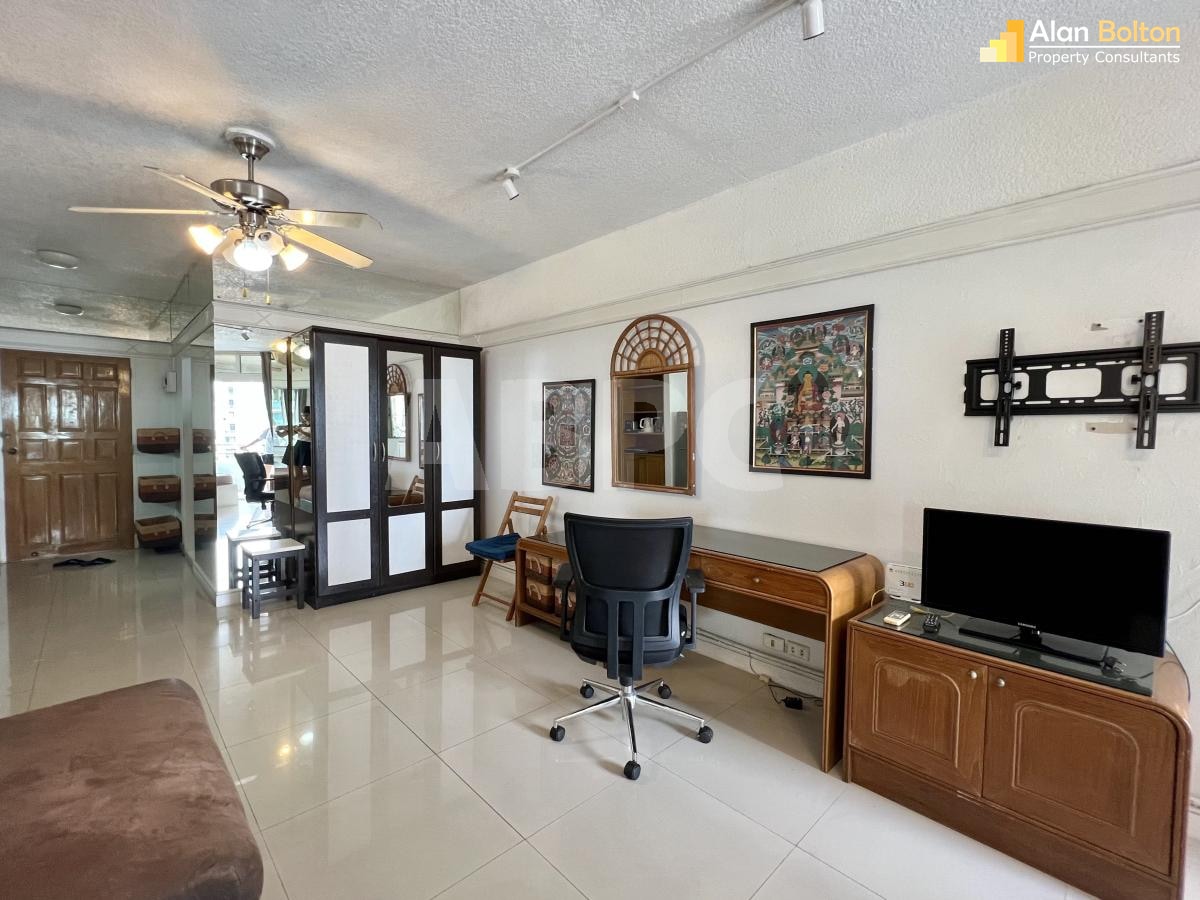 Ocean View Studio Condo In Central Pattaya photo 25