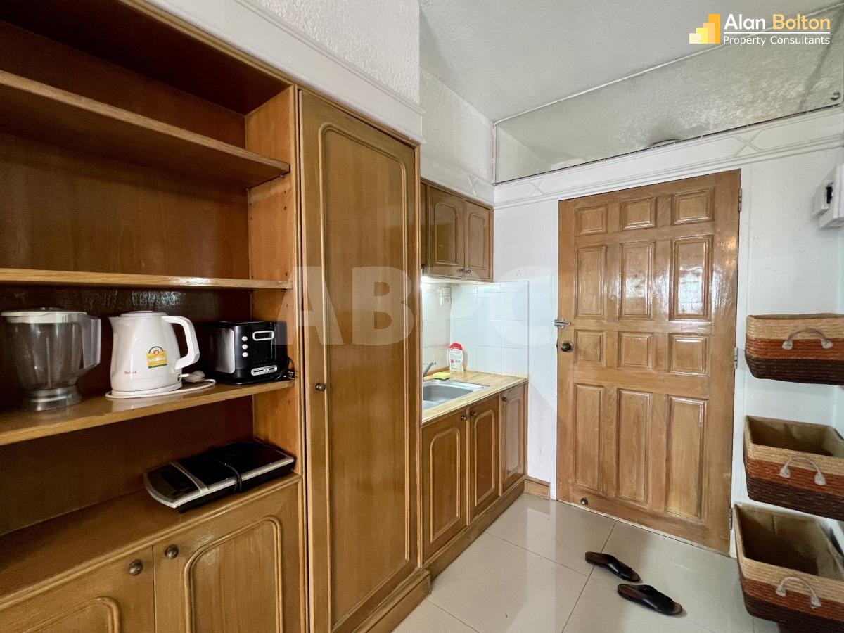 Ocean View Studio Condo In Central Pattaya photo 7