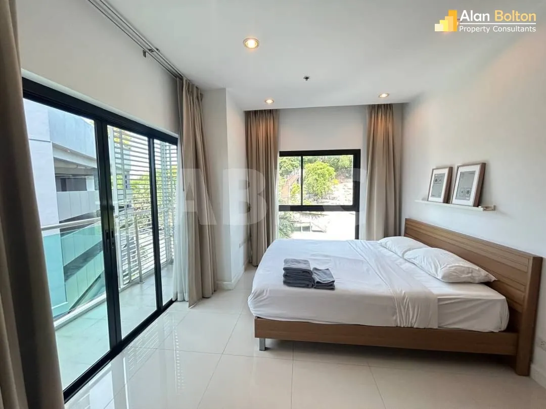 2 Bed 2 Bath Condo in Pratumnak photo 14