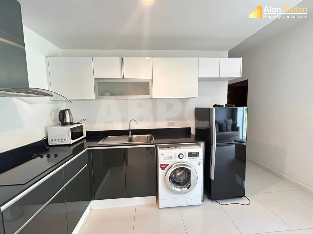 2 Bed 2 Bath Condo in Pratumnak photo 9