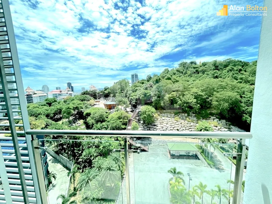 2 Bed 2 Bath in Pratumnak photo 2