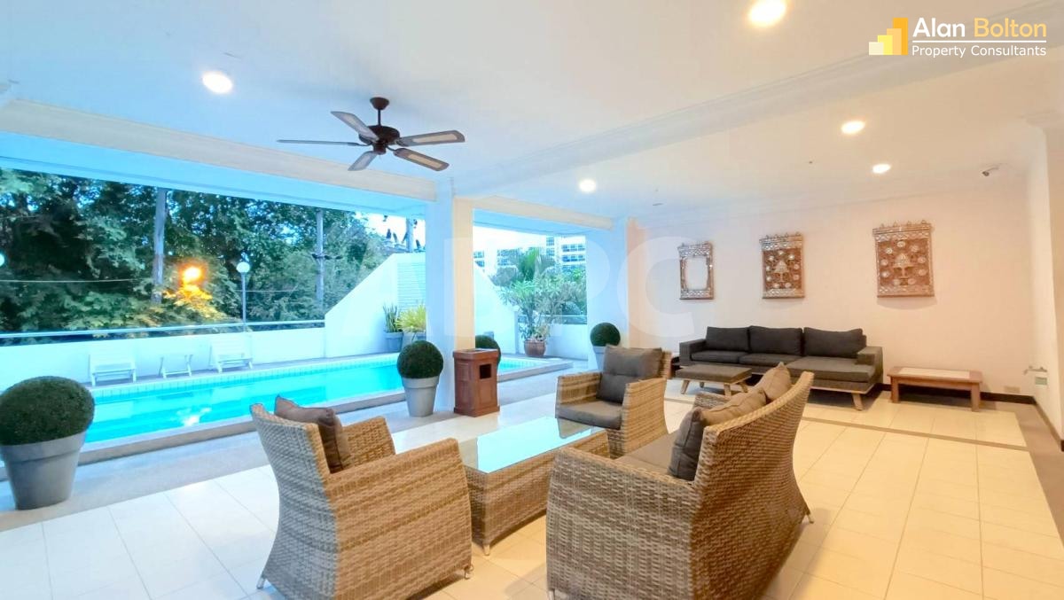 2 Bedroom 2 Bathroom Condo in Pratumnak photo 3