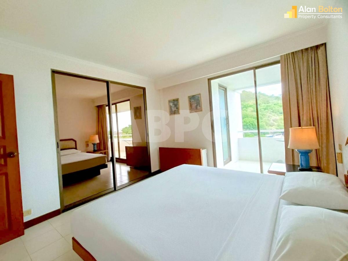 2 Bedroom 2 Bathroom Condo in Pratumnak photo 11
