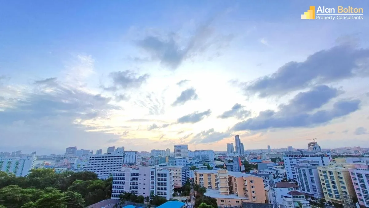 2 Bedroom 2 Bathroom Condo in Pratumnak photo 16
