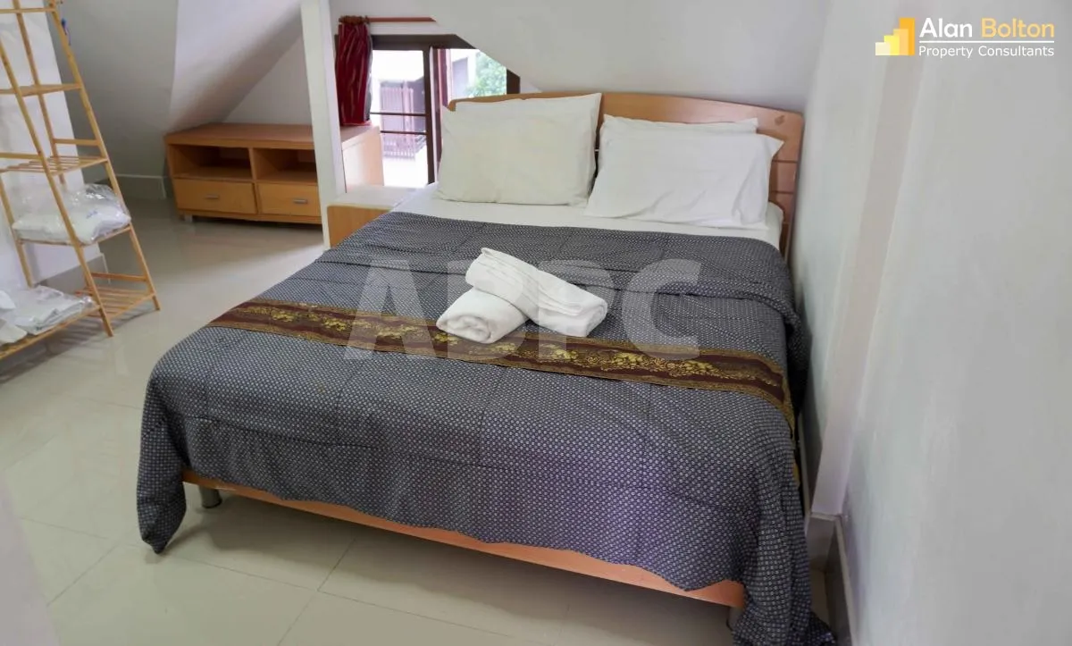 5 bedroom Townhouse in Pratumnak - Corib Village photo 3
