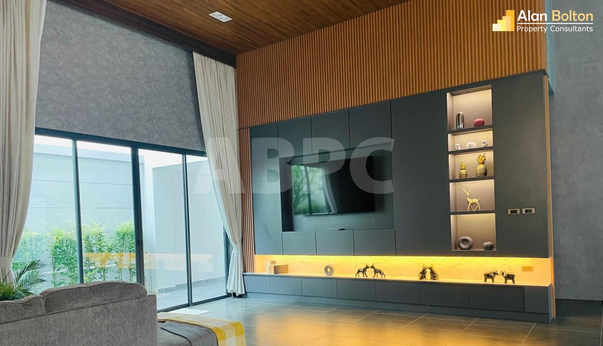 Luxury 3 Bedroom 4 Bathroom Pool Villa for Sale photo 9