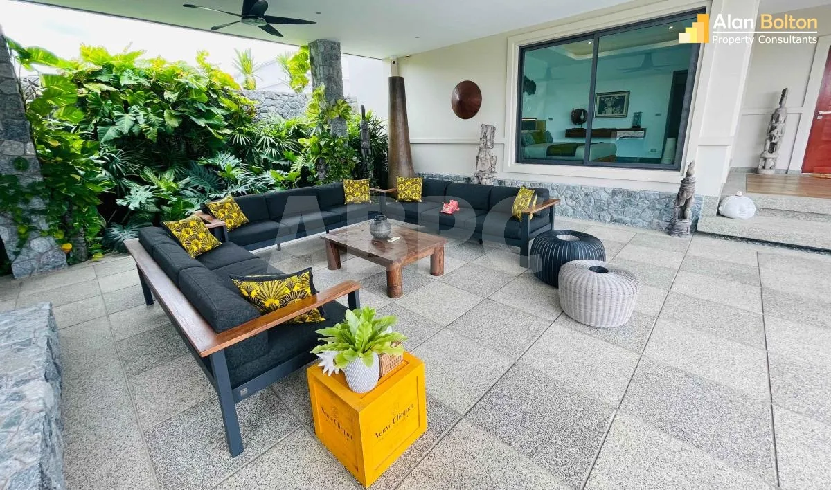 3 Bedrooms 3 bathrooms Luxury Pool Villa in East Pattaya photo 3
