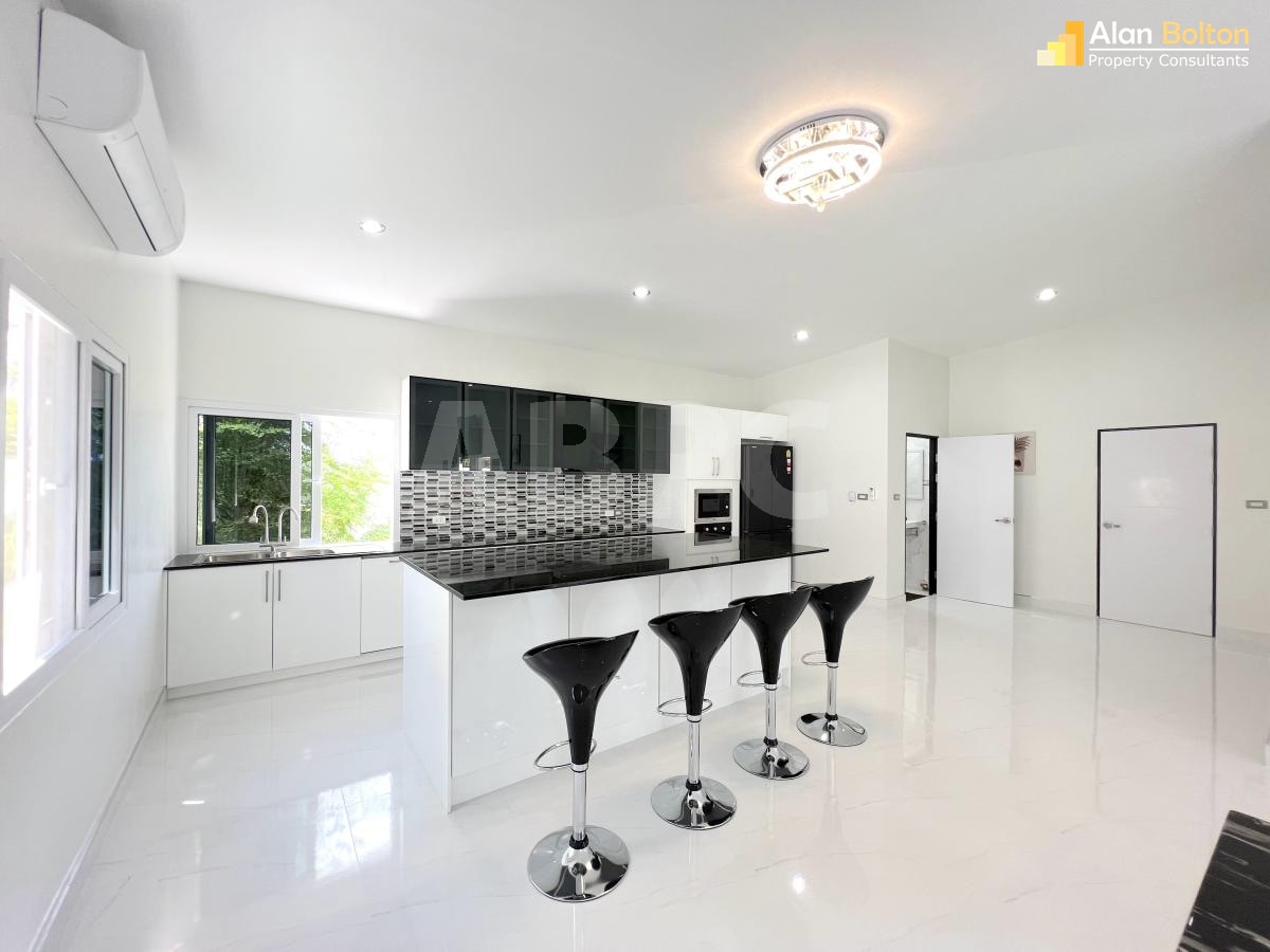 Pool Villa at Chaknork Lake, Pattaya photo 7