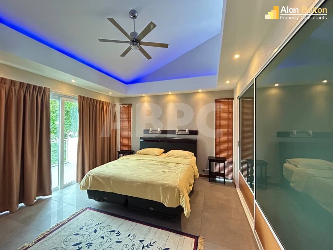 4 Bed 4 Bath in South Pattaya ABPC0863 photo 12