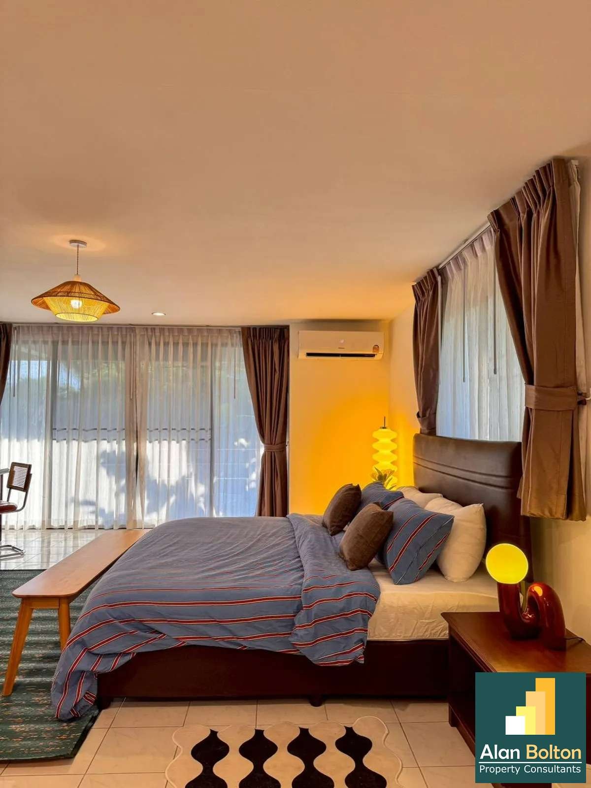 3 bedroom 4 bathroom Condo in Jomtien photo 12