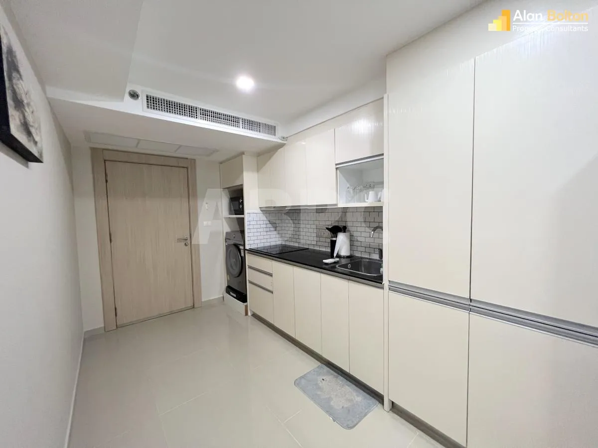 2 Bedrooms 2 Bathrooms in Pratumnak photo 14