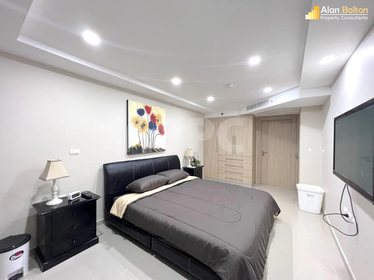 2 Bedrooms 2 Bathrooms in Pratumnak photo 3
