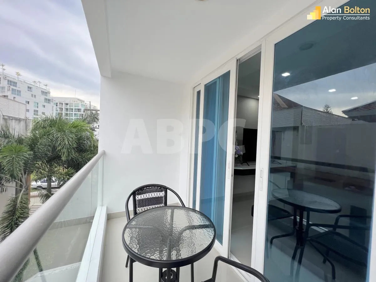 2 Bedrooms 2 Bathrooms in Pratumnak photo 5