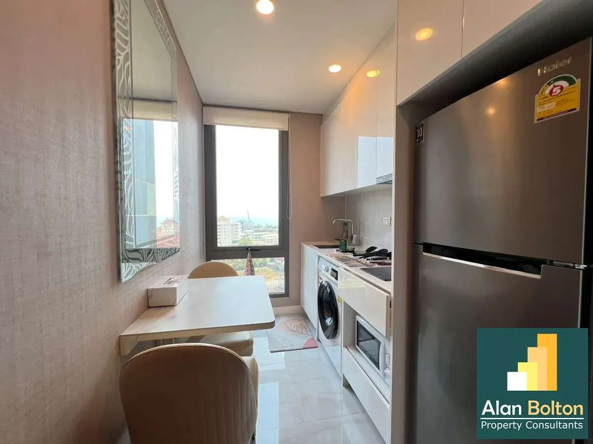 Sea view 1 Bedroom 1 Bathroom Condo in Jomtien photo 4